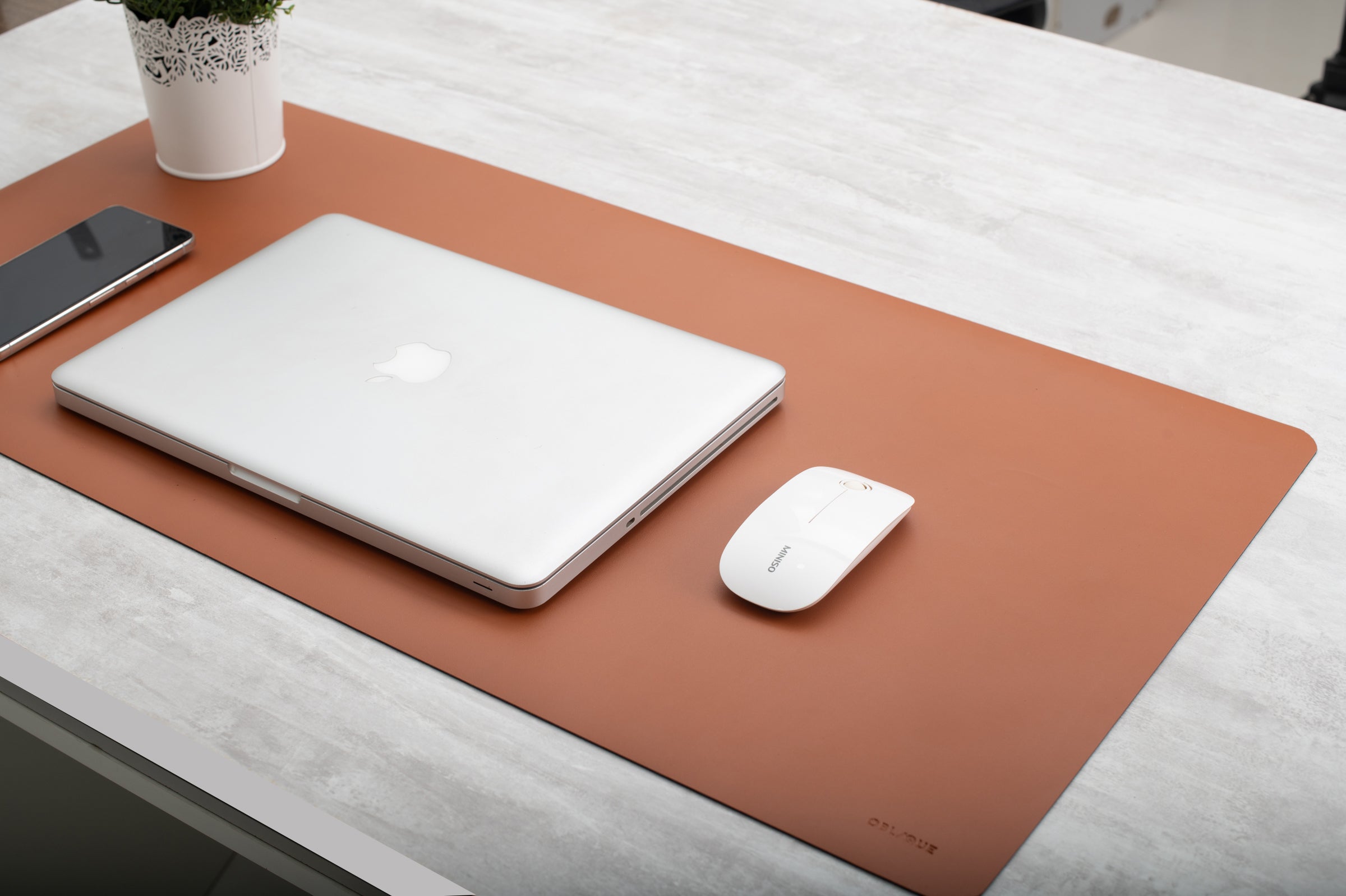 Reversible Desk Mat