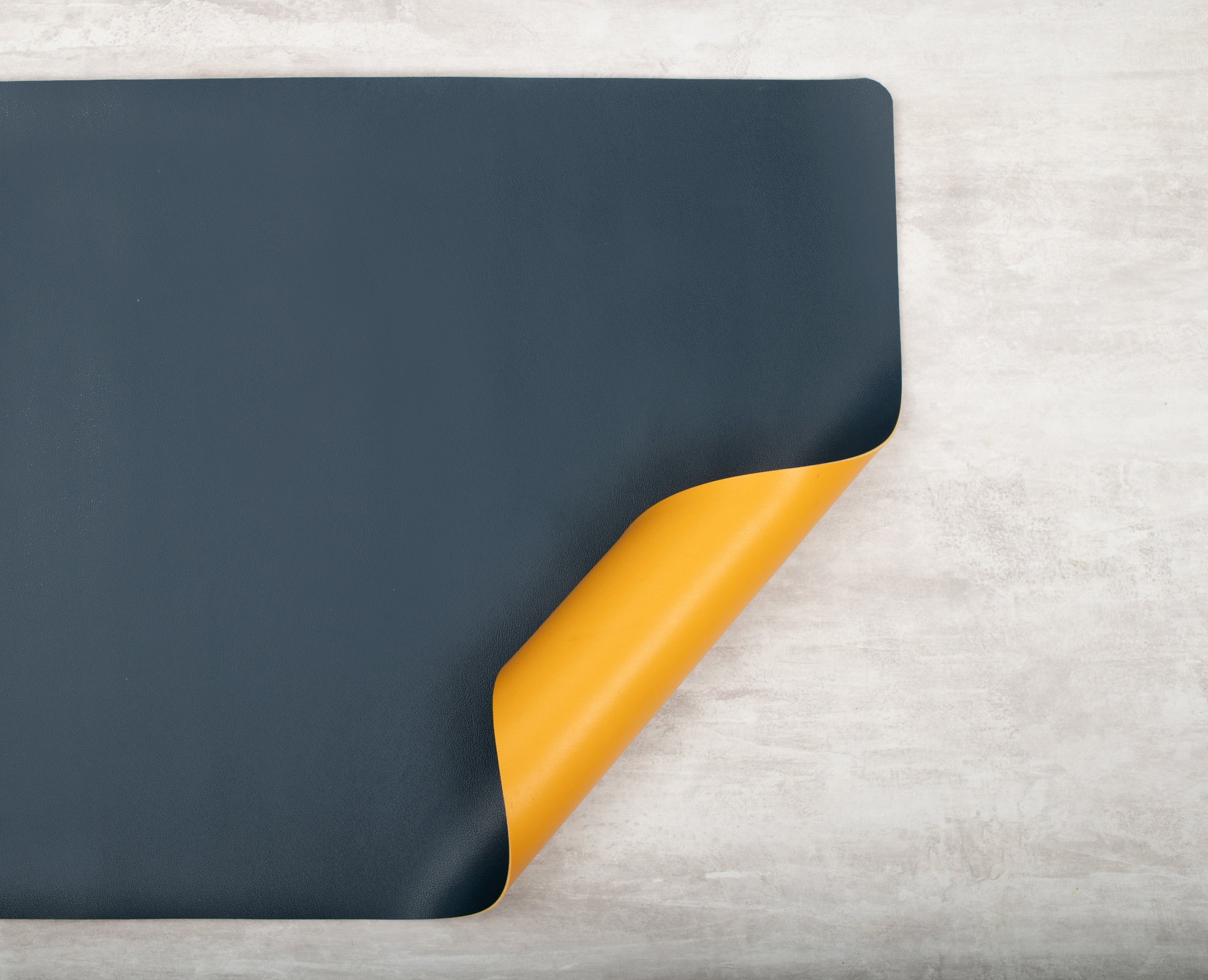 Reversible Desk Mat