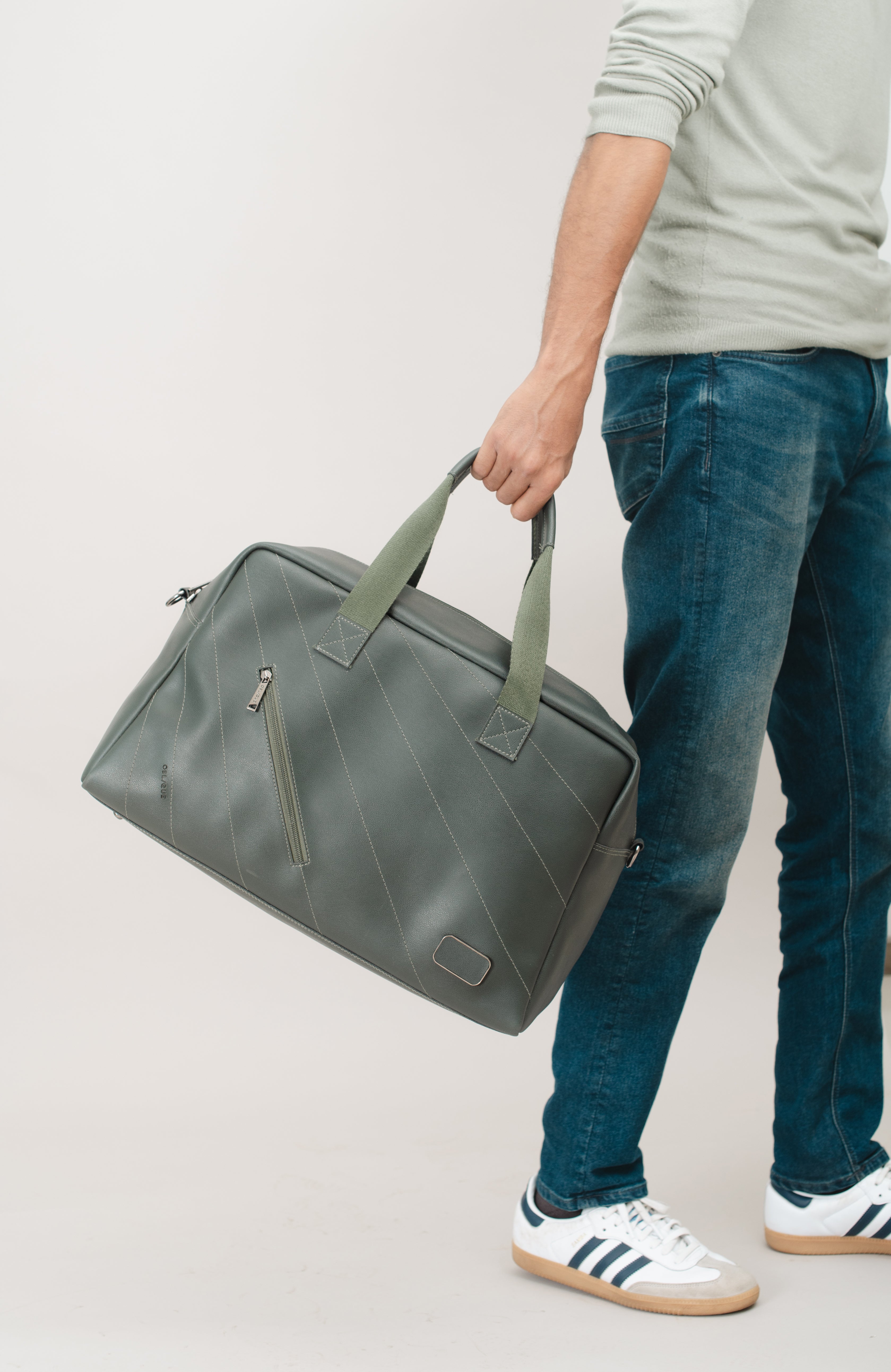 Duffle Bag for Travel - Buzz Olive