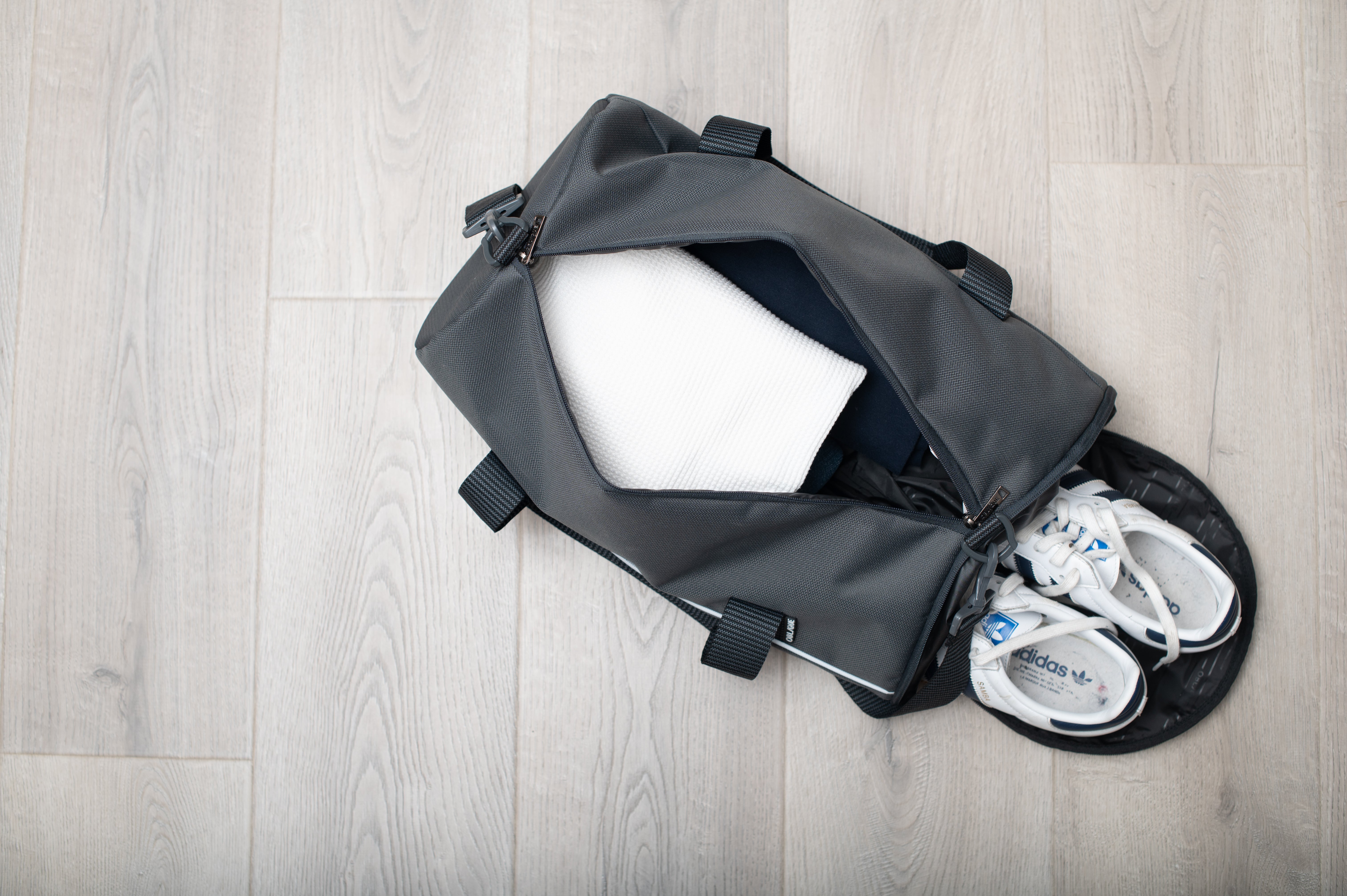 Austin Duffle Bag- Grey