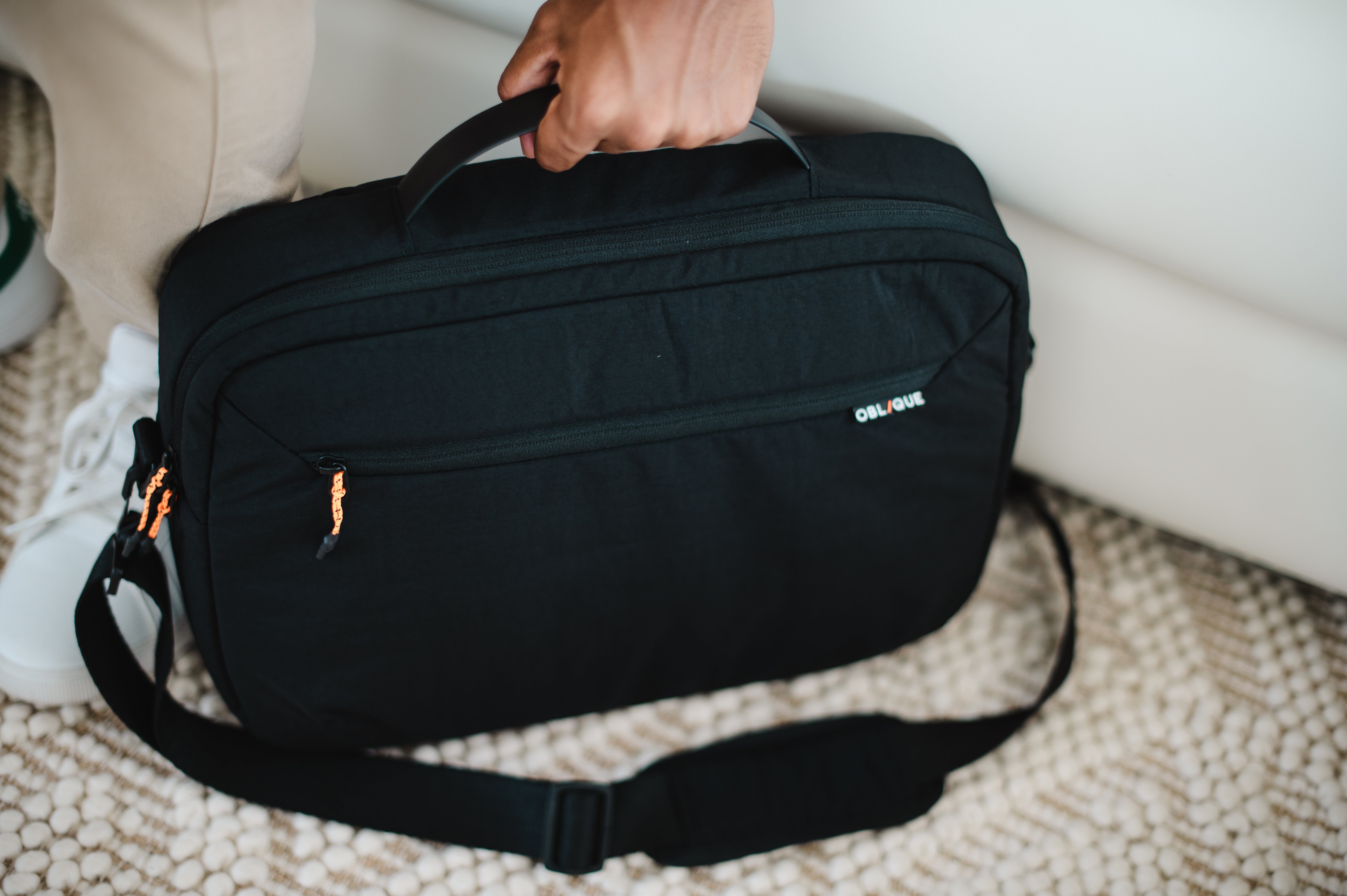 Knight Messenger Bag- Black
