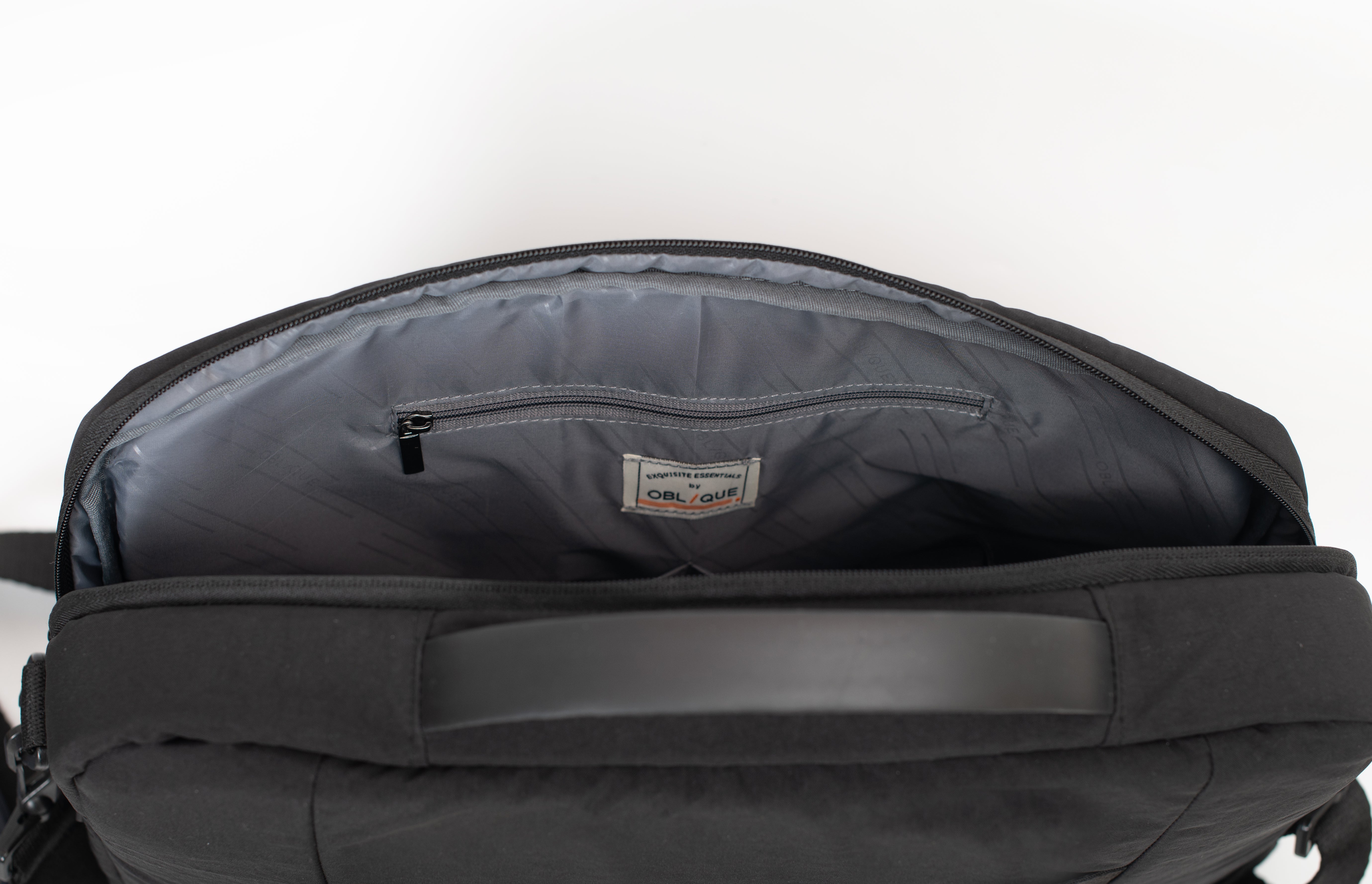 Knight Messenger Bag- Black