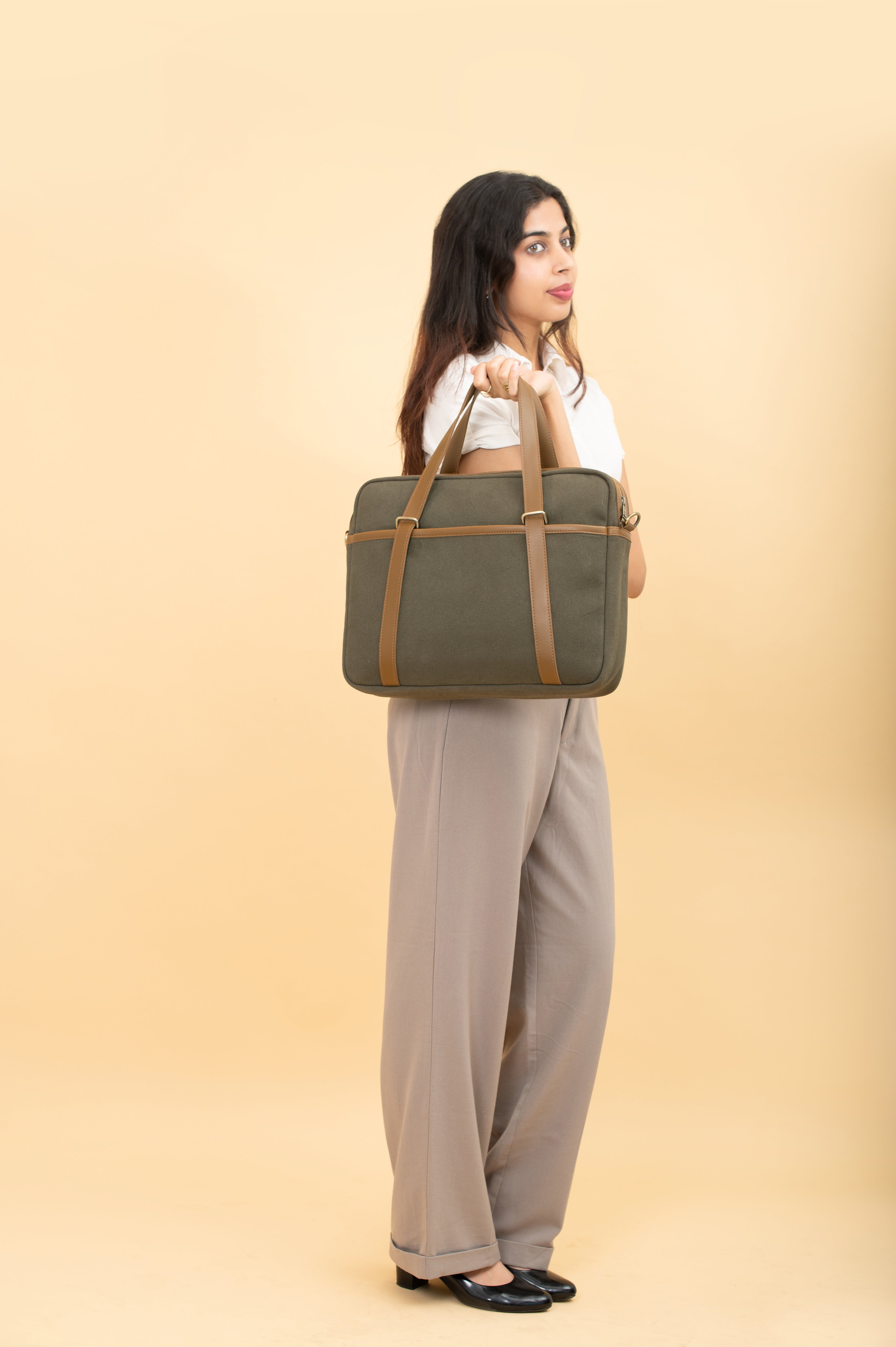 Smith Messenger Bag- Olive