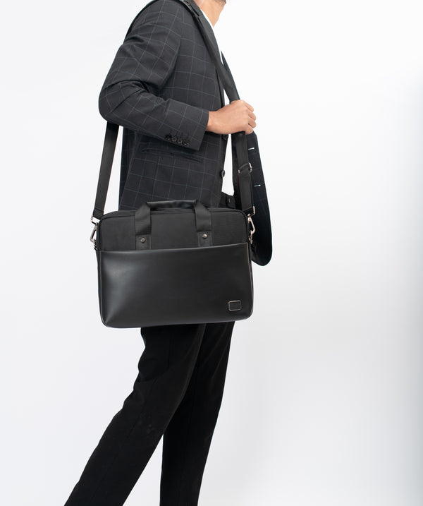 Cairo Messenger Bag- Black