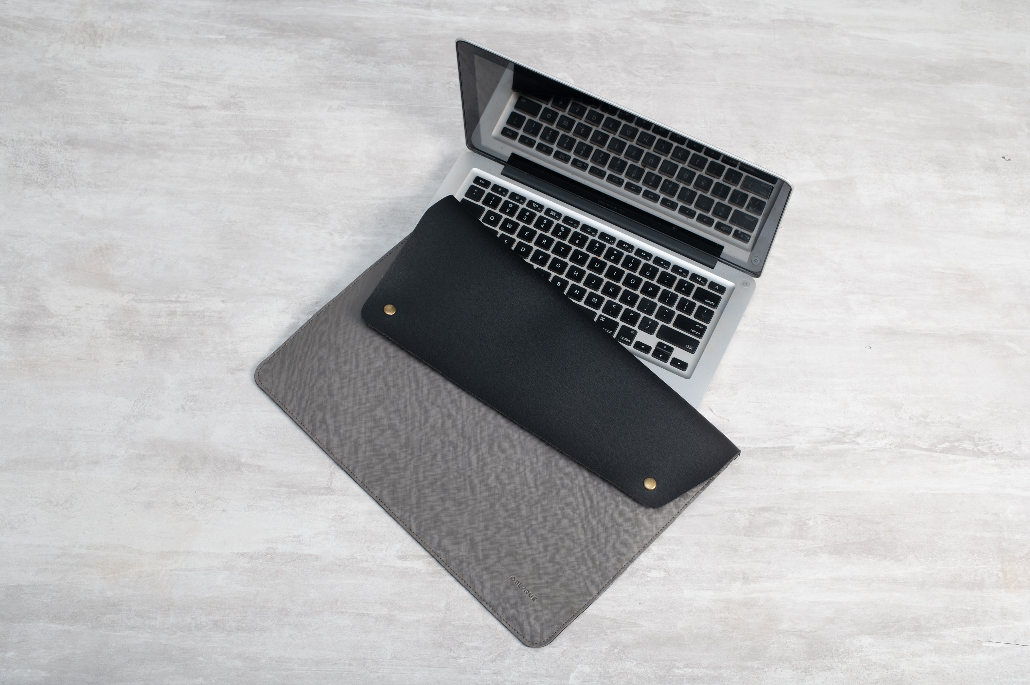 Laptop Sleeve for Men & Women- Twix