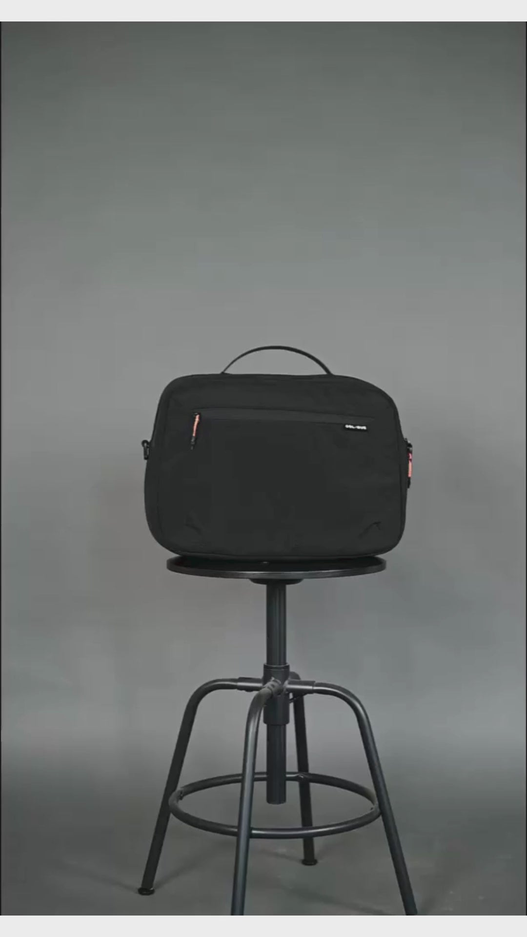 Knight Messenger Bag- Black