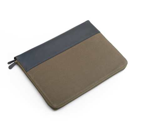 Tech Kit Bag for Small Laptops- Maverick